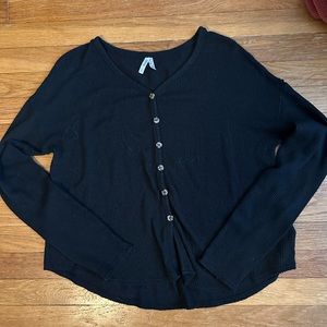 Mudd basic button down top black small